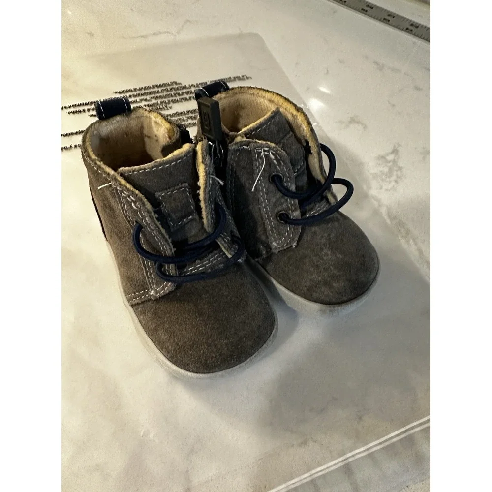 UGG Baby‎ Kristjan Suede Chukka Boots Charcoal Side Zippers Size 02/03 (6-12 M)